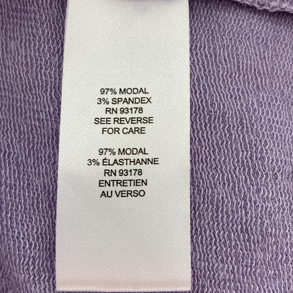 NEW Tahari lilac tee rolled sleeves scoop neck Softest cozy material Small
C - Picture 7 of 8